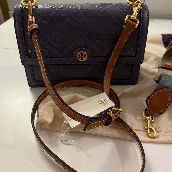 *SOLD* Tory Burch Monogram Patent Embossed Small Shoulder Bag - Picture 9 of 11